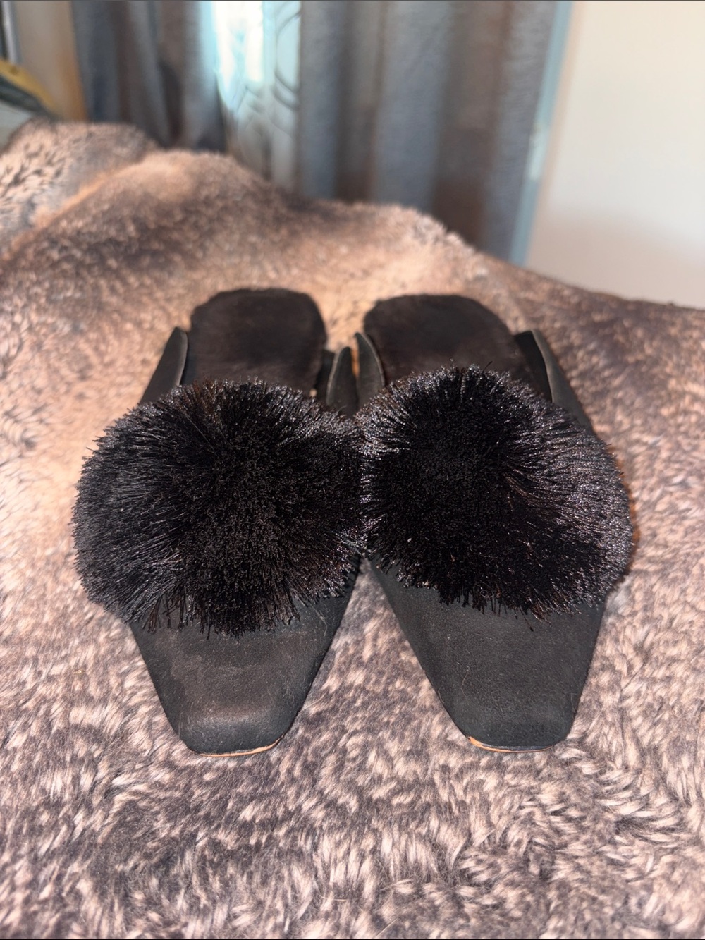 Chico's Black Pom-Pom Mule Slides- Faux Fur insole